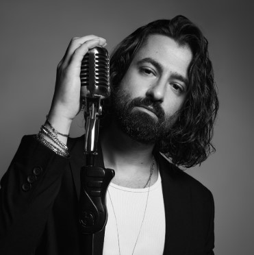 Koray Avc&#305; - M&#252;&#287;&#601;nni &#350;&#601;kli